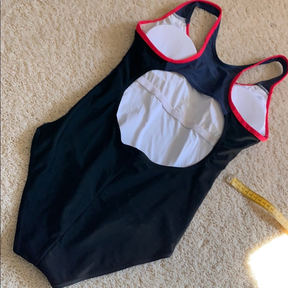 Swimsuit - Picture 4 of 10
